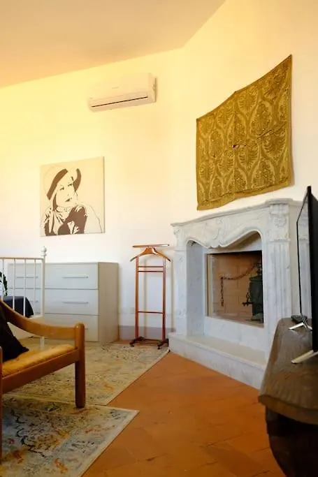 Apartment Romantic Suite Pisa Italy